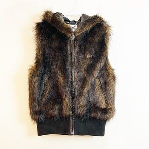 BB Dakota Faux Fur Full Zip Hoodie Vest Jacket Women Size Medium Brown Pockets